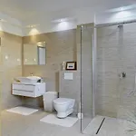 Entini *