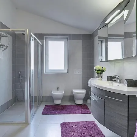 Entini Holiday home *